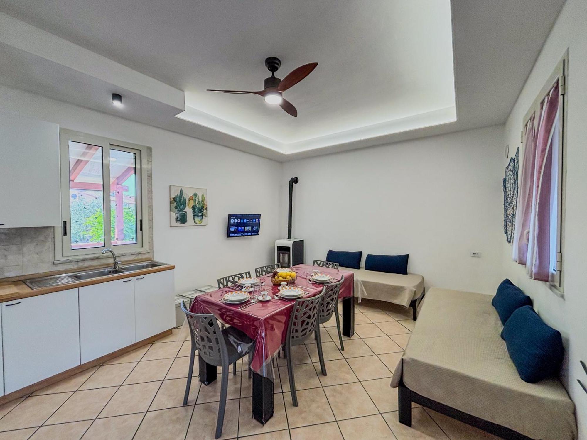 Case Vacanze Mare Nostrum - Villas In Front Of The Beach With Pool Кампофеличе-ди-Роччелла Экстерьер фото